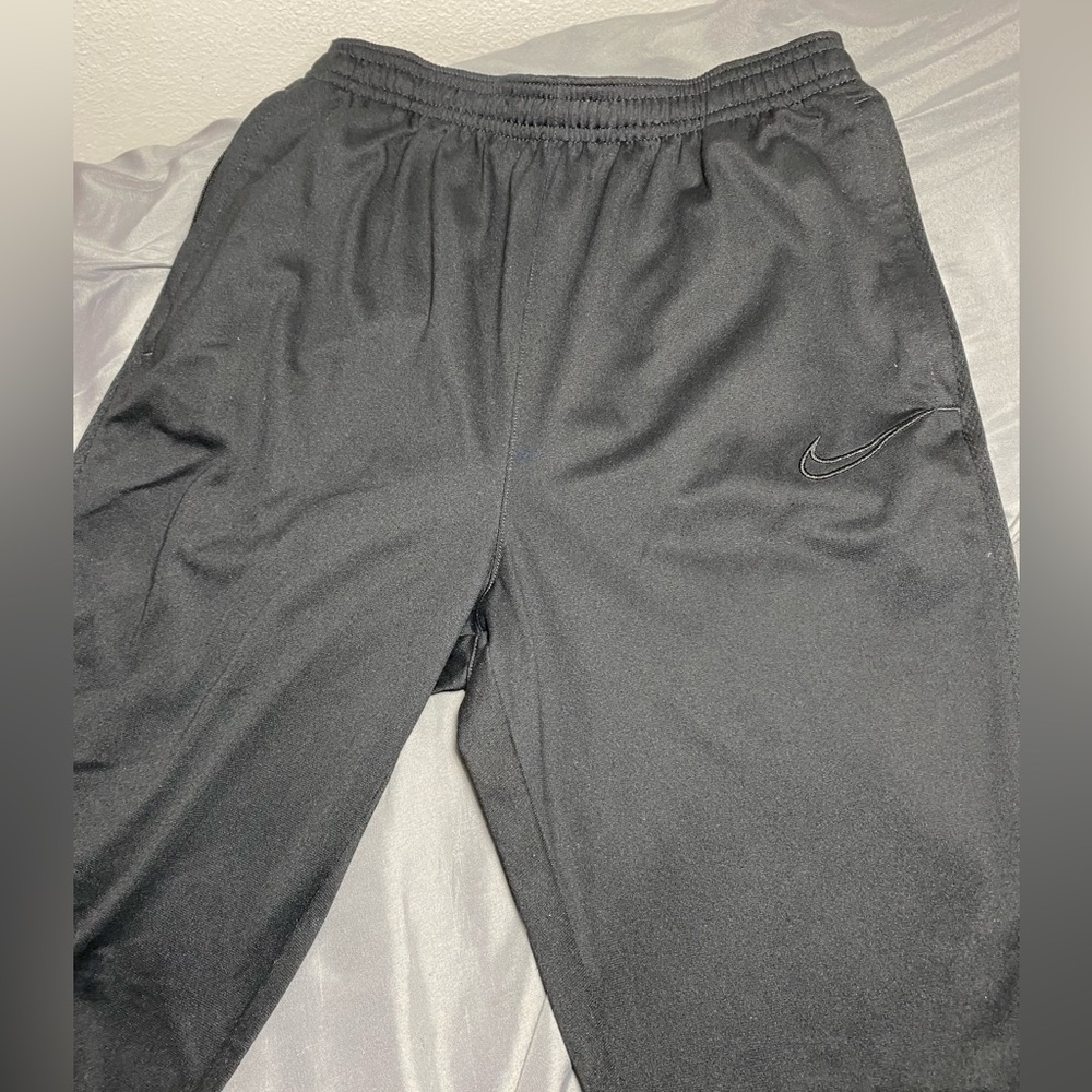 All black Nike boys sweatpants size XL